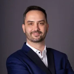Kiss László